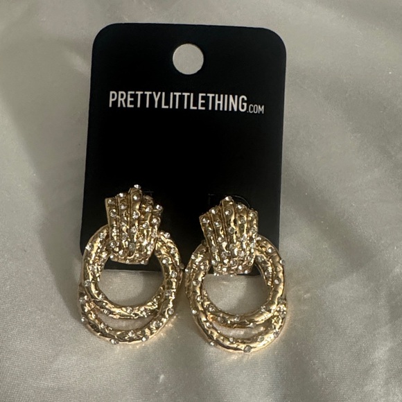 PrettyLittleThing Jewelry - PRETTYLITTLETHING Gold Textured Double Hoop Dangle Earrings